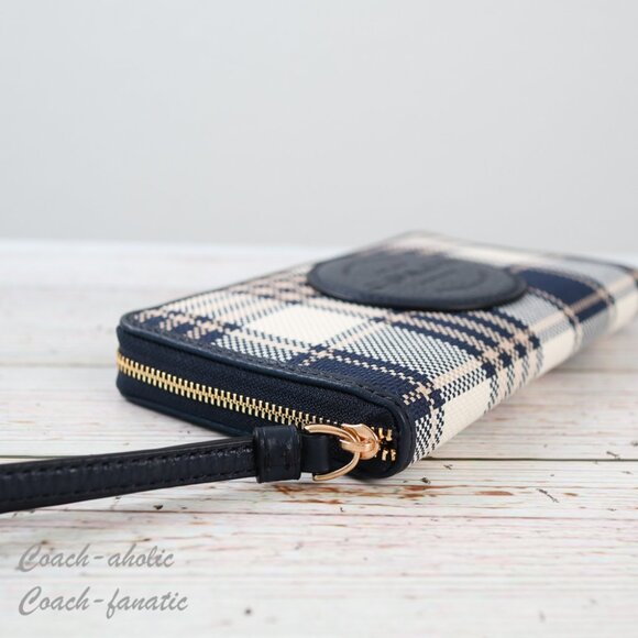 NWT Coach C8680 Dempsey Phone Wallet With Garden Plaid Print And Coach Patch - Picture 4 of 9